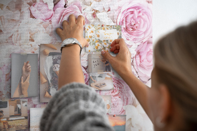 Pizarra de corcho con estampado floral en tonos rosas
