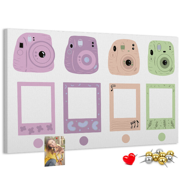 Tablero de anuncios con diseño de cámaras en tonos pastel
