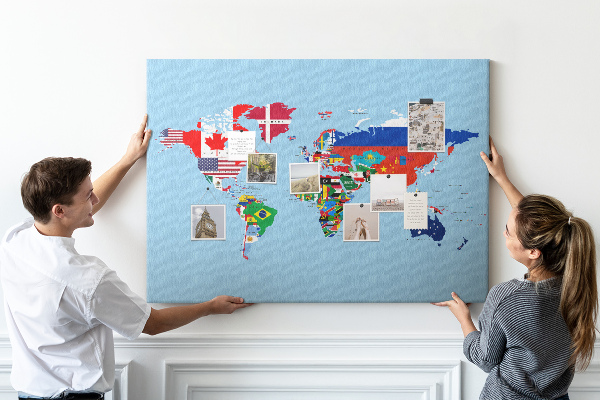 Tablero de corcho decorado mapa del mundo con banderas de países
