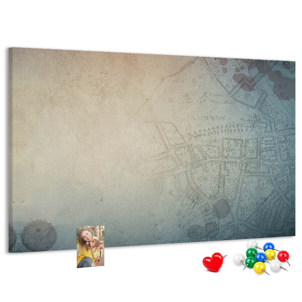 Tablero de corcho decorado mapa antiguo con delicadas manchas