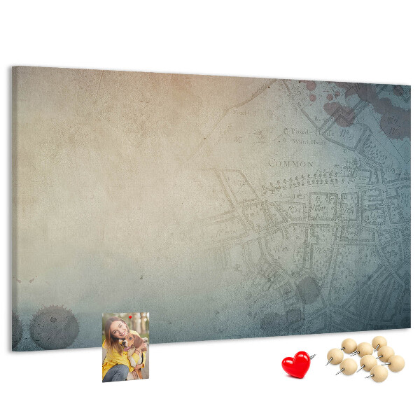 Tablero de corcho decorado mapa antiguo con delicadas manchas