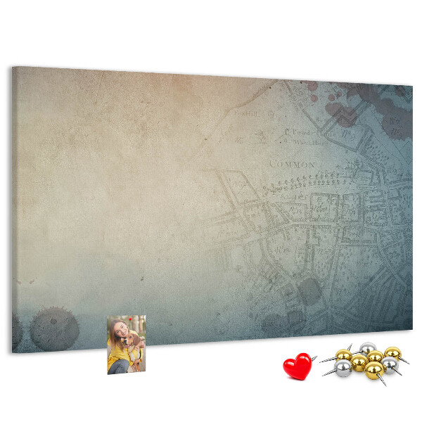 Tablero de corcho decorado mapa antiguo con delicadas manchas