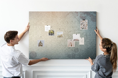 Tablero de corcho decorado mapa antiguo con delicadas manchas