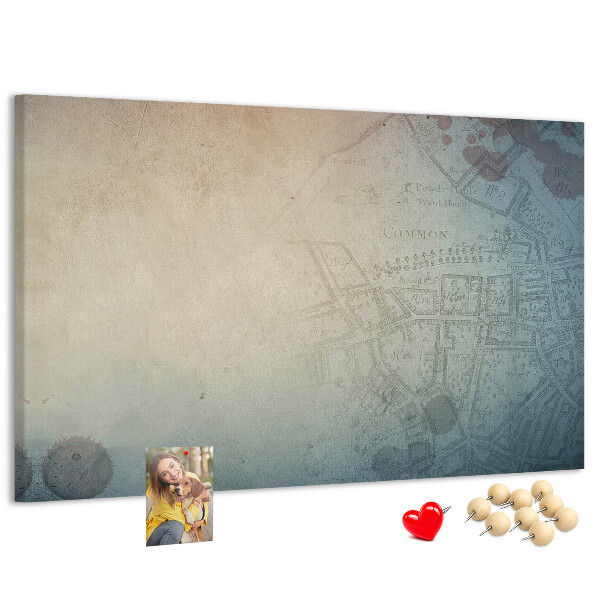 Tablero de corcho decorado mapa antiguo con delicadas manchas