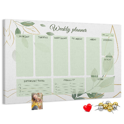 Agenda semanal de color verde con diseño de plantas