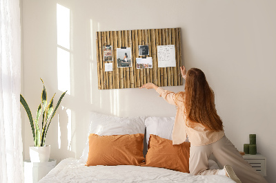 Tablero de anuncios con fondo de madera de bambú natural