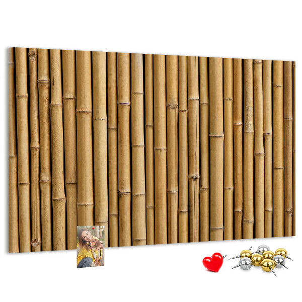 Tablero de anuncios con fondo de madera de bambú natural