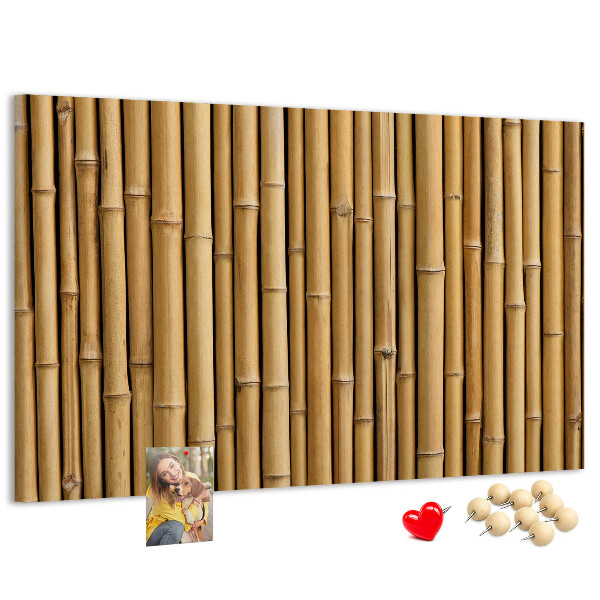Tablero de anuncios con fondo de madera de bambú natural
