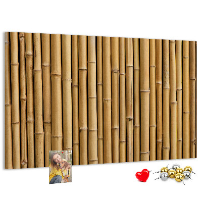 Tablero de anuncios con fondo de madera de bambú natural