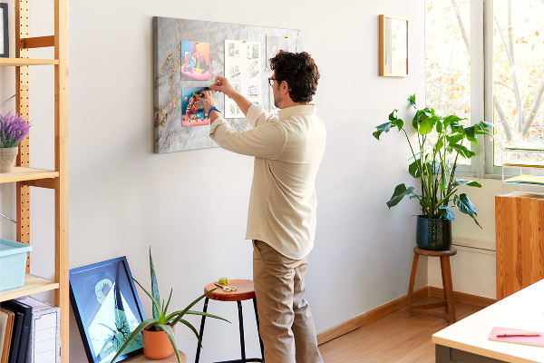 Tablero de corcho decorado diseño de mármol elegante con vetas doradas