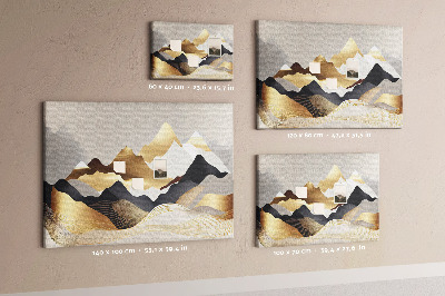 Tablero de anuncios montañas doradas sobre un fondo gris