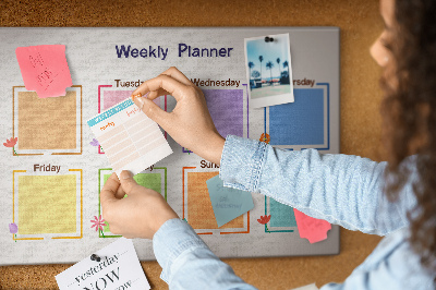 Pizarra de corcho calendario semanal con detalles florales