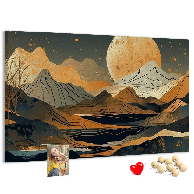 Pizarra de corcho con estampado de paisaje montañoso y luna al fondo
