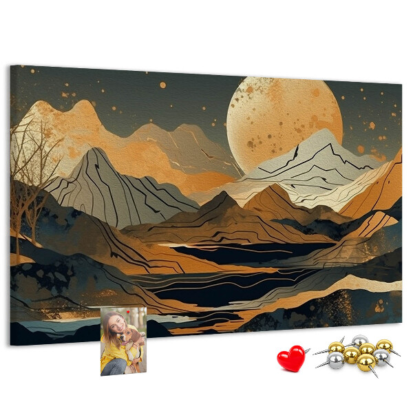 Pizarra de corcho con estampado de paisaje montañoso y luna al fondo