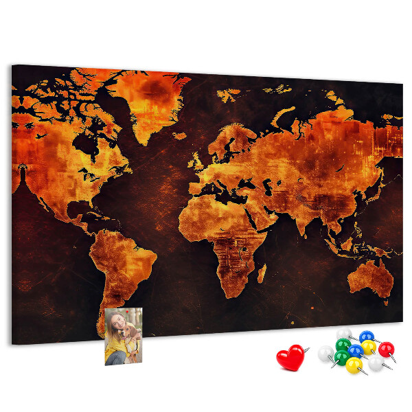 Tablero de anuncios mapa del mundo dorado sobre fondo marrón