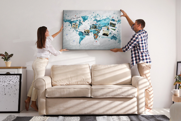 Tablero de corcho decorado diseño de mapa del mundo en acuarela