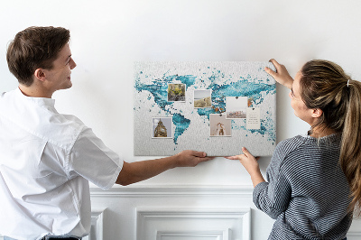 Tablero de corcho decorado diseño de mapa del mundo en acuarela