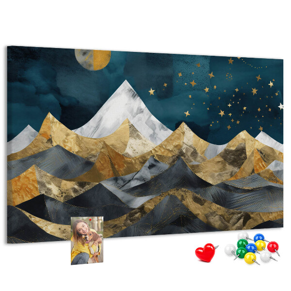 Tablero de corcho decorado diseño de montañas doradas bajo el cielo nocturno