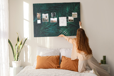 Tablero de anuncios diseño de hojas tropicales en tonos verdes
