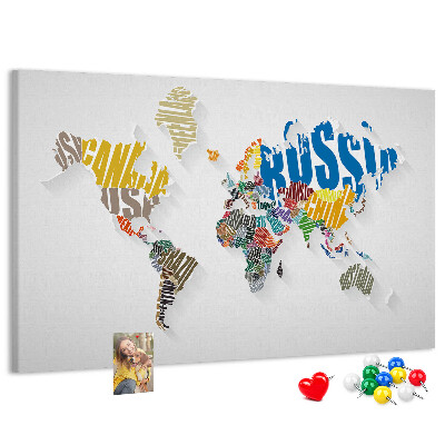 Tablero de anuncios mapa mundial colorido con nombres de países