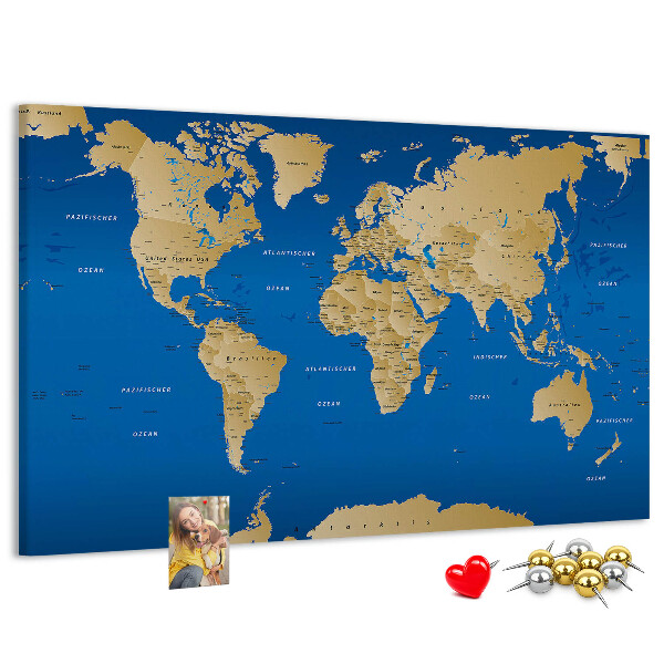 Tablero de anuncios mapa del mundo con alfileres de colores