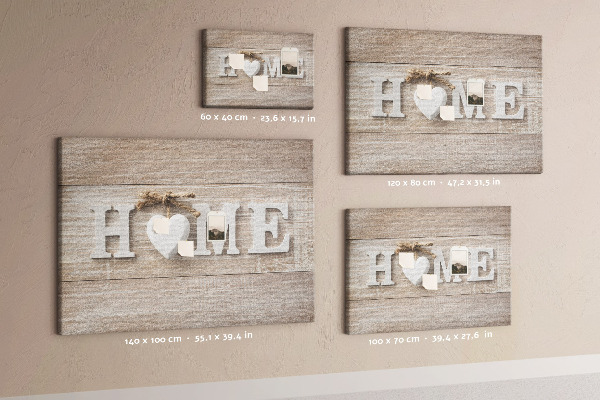Tablero de corcho decorativo con elegante inscripción HOME y un corazón