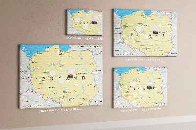 Tablero de corcho decorativo mapa de Polonia con la ubicación de Varsovia marcada