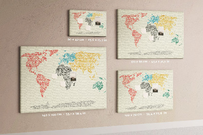 Pizarra de corcho mapamundi con diseño de palabras y colores