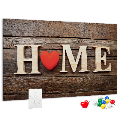 Tablero de anuncios con letras de madera y fondo de corazón