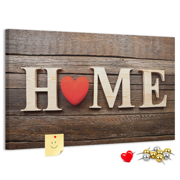 Tablero de anuncios con letras de madera y fondo de corazón