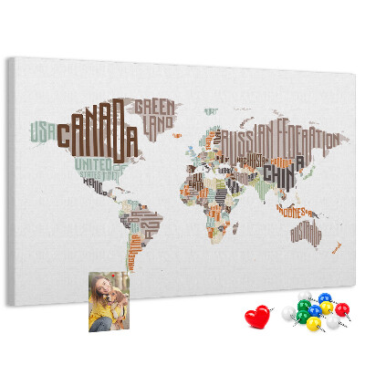 Tablero de anuncios mapamundi con los nombres de los países