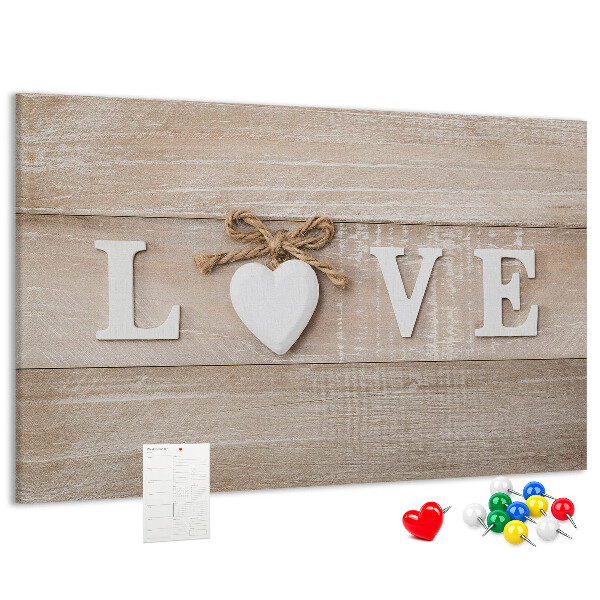 Pizarra de corcho Amor expresado en letras de corazón de madera