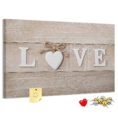 Pizarra de corcho Amor expresado en letras de corazón de madera