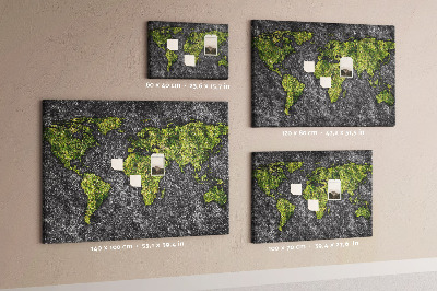 Tablero de corcho decorado mapa del mundo verde sobre fondo gris