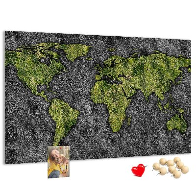 Tablero de corcho decorado mapa del mundo verde sobre fondo gris