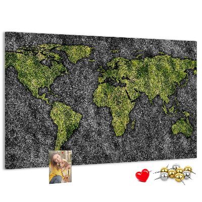 Tablero de corcho decorado mapa del mundo verde sobre fondo gris