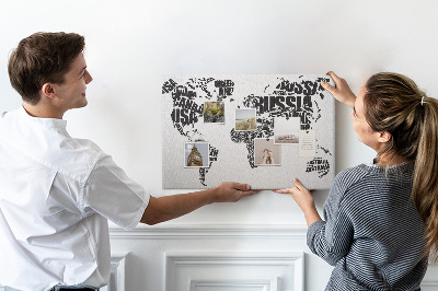 Tablero de anuncios Mapa del mundo con los nombres de los países en palabras.