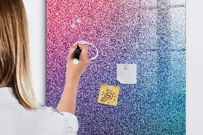 Pizarra magnética de pared con rotulador Un tablero colorido para notas y fotos.