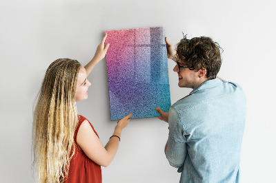 Pizarra magnética de pared con rotulador Un tablero colorido para notas y fotos.