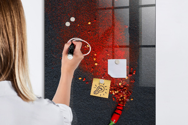 Pizarra magnética de pared con rotulador Un lugar creativo para recuerdos y fotos.