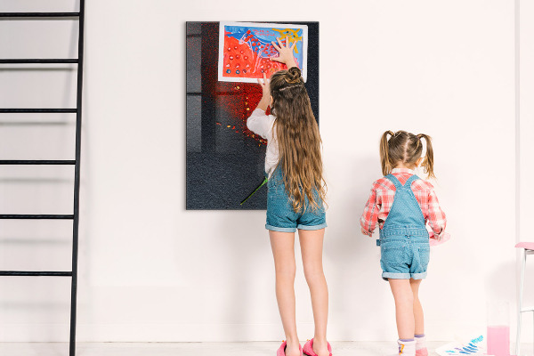 Pizarra magnética de pared con rotulador Un lugar creativo para recuerdos y fotos.