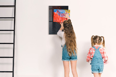 Pizarra magnética de pared con rotulador Un lugar creativo para recuerdos y fotos.