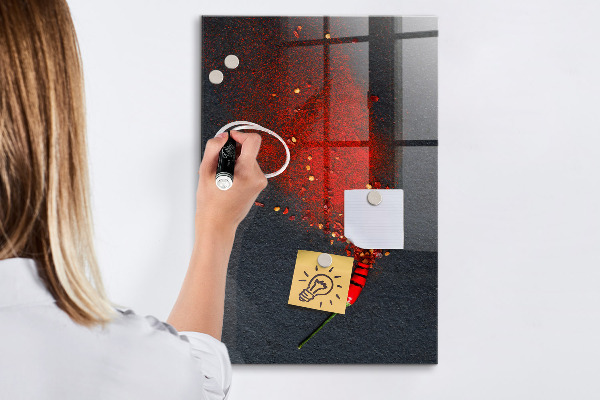 Pizarra magnética de pared con rotulador Un lugar creativo para recuerdos y fotos.
