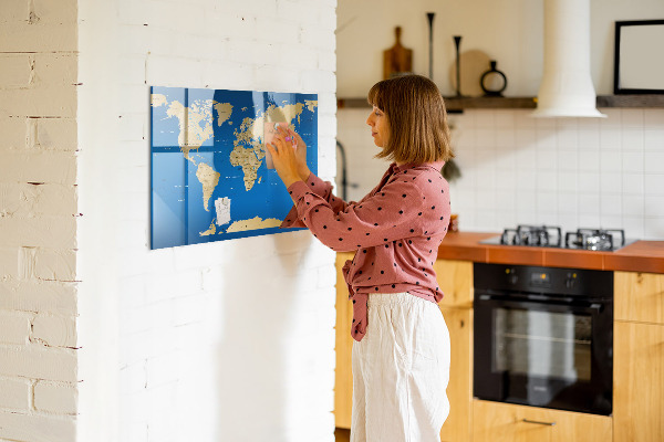 Pizarra borrable de cristal con imanes Mapa del mundo con lugares para marcar.