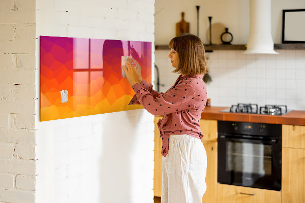 Pizarra magnética de pared con rotulador Un tablero colorido para notas y fotos.