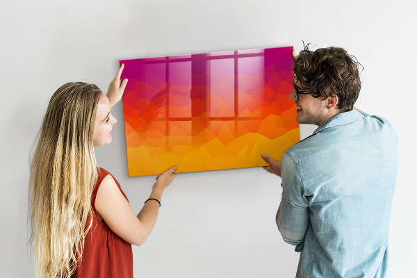 Pizarra magnética de pared con rotulador Un tablero colorido para notas y fotos.