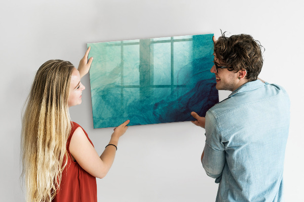 Pizarra magnética de pared con rotulador Un tablero colorido para notas y fotos.