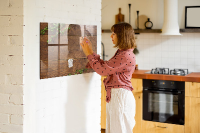 Pizarra magnética de pared con rotulador Un elegante tablero para notas y fotos.