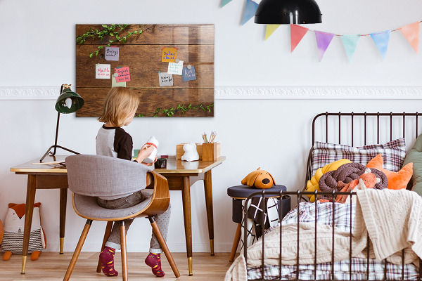 Pizarra magnética de pared con rotulador Un elegante tablero para notas y fotos.