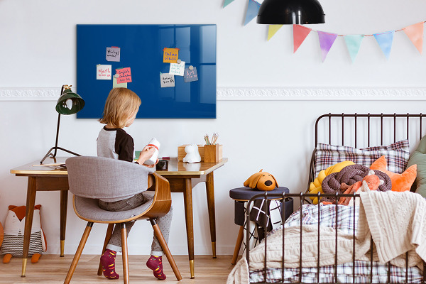 Pizarra magnética de pared con rotulador Un práctico tablero para notas y fotos.